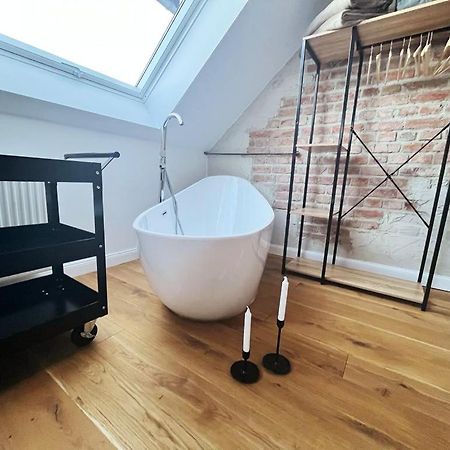 Ferienloft Ottos Werkstatt Mit Saunafass Dannenfels Exterior photo
